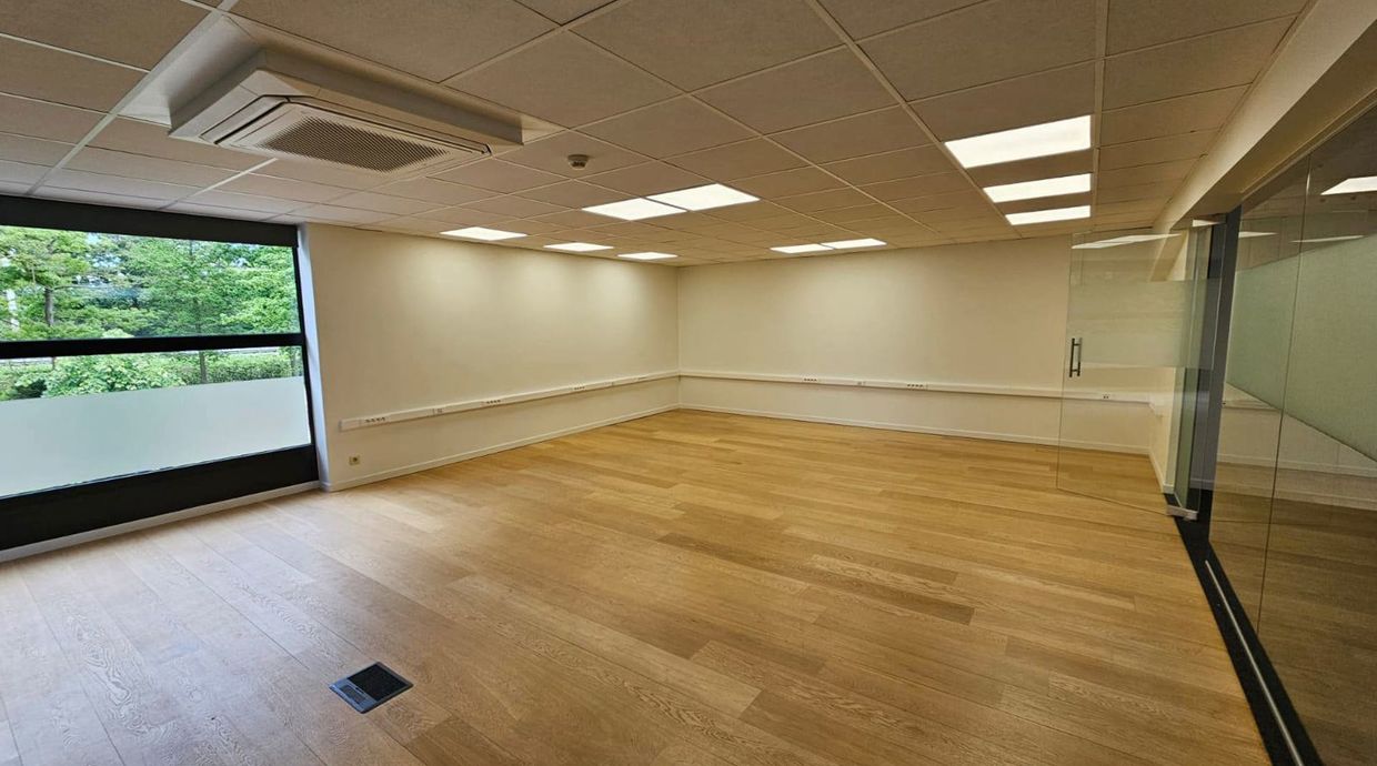 Industrieel gebouw te huur in Tessenderlo