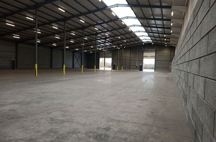 Industrieel gebouw te huur in Tienen