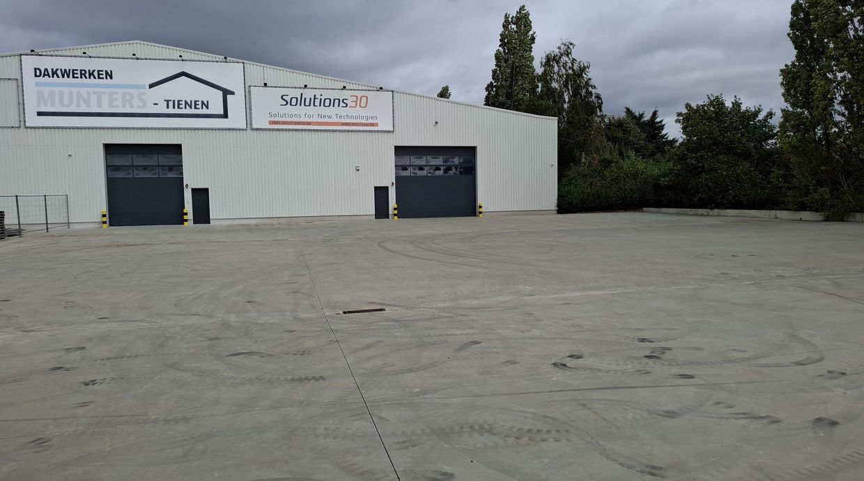 Industrieel gebouw te huur in Tienen