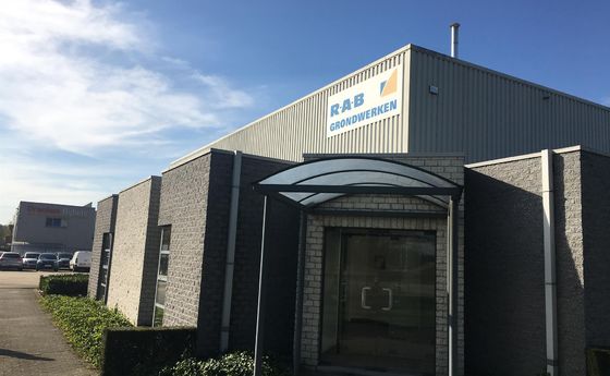 Industrieel gebouw te koop in Beringen