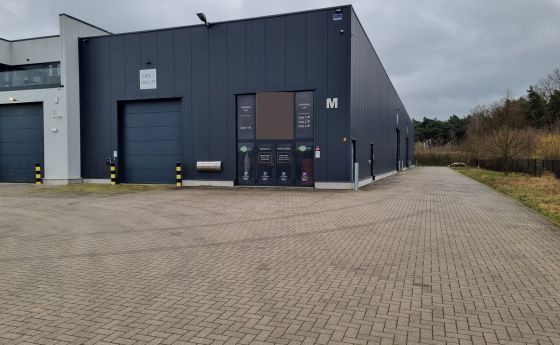 Industrieel gebouw te koop in Bilzen