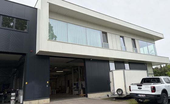 Industrieel gebouw te koop in Bilzen
