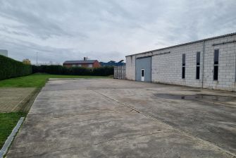 Industrieel gebouw te koop in Bree