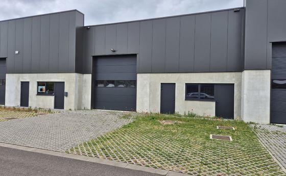 Industrieel gebouw te koop in Bree