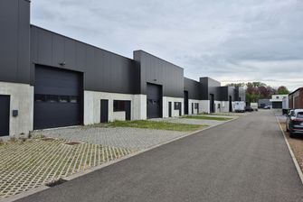 Industrieel gebouw te koop in Bree