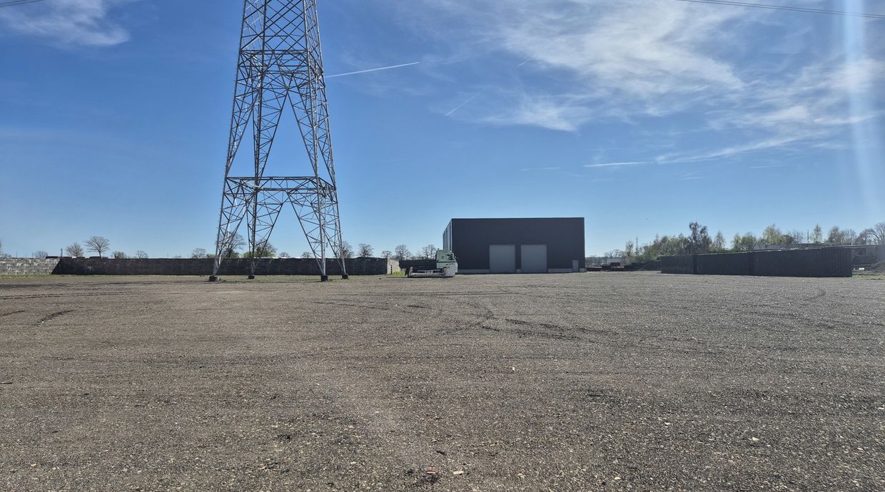 Industrieel gebouw te koop in Bree