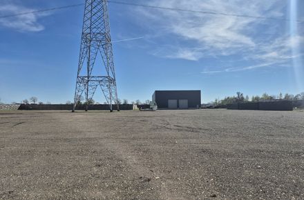 Industrieel gebouw te koop in Bree