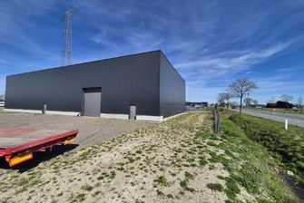 Industrieel gebouw te koop in Bree