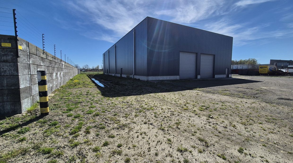 Industrieel gebouw te koop in Bree