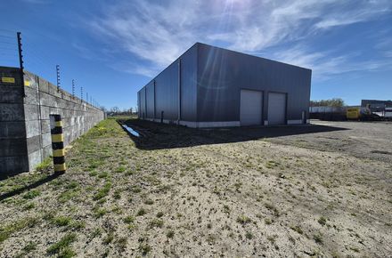 Industrieel gebouw te koop in Bree