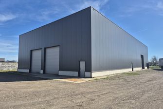 Industrieel gebouw te koop in Bree