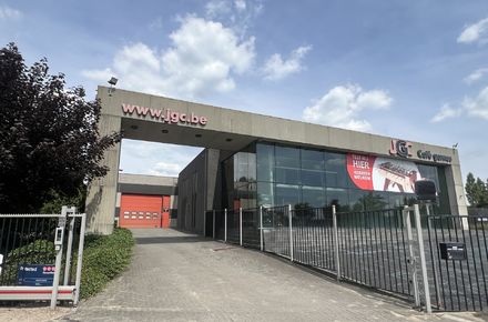 Industrieel gebouw te koop in Genk