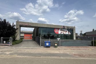 Industrieel gebouw te koop in Genk