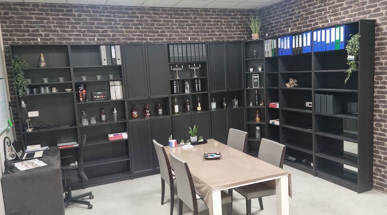 Industrieel gebouw te koop in Genk