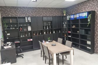 Industrieel gebouw te koop in Genk