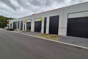 Industrieel gebouw te koop in Genk