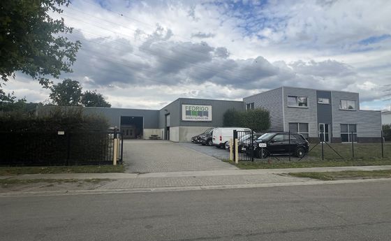 Industrieel gebouw te koop in Genk