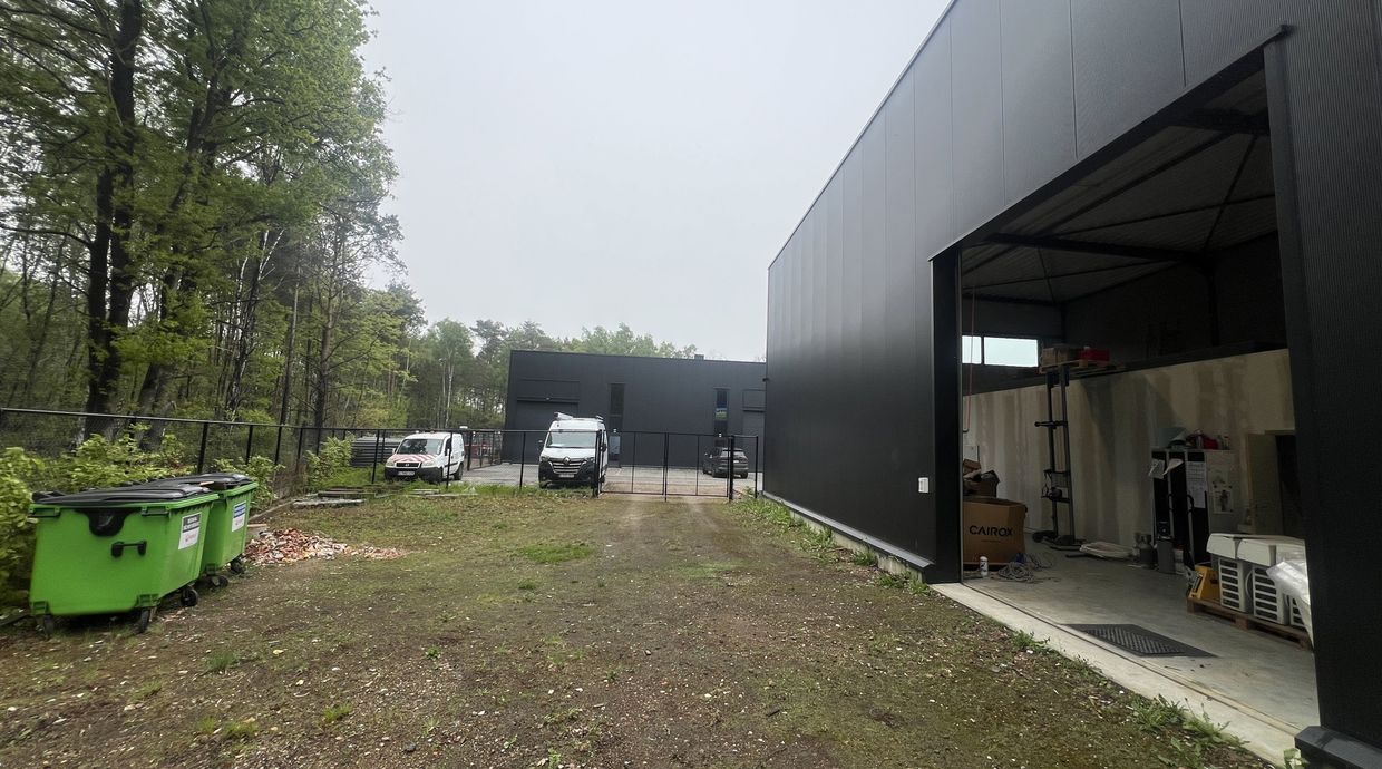 Industrieel gebouw te koop in Genk