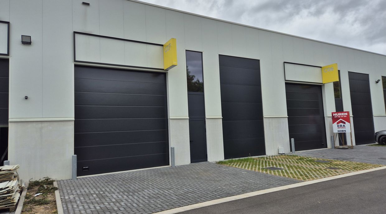 Industrieel gebouw te koop in Genk