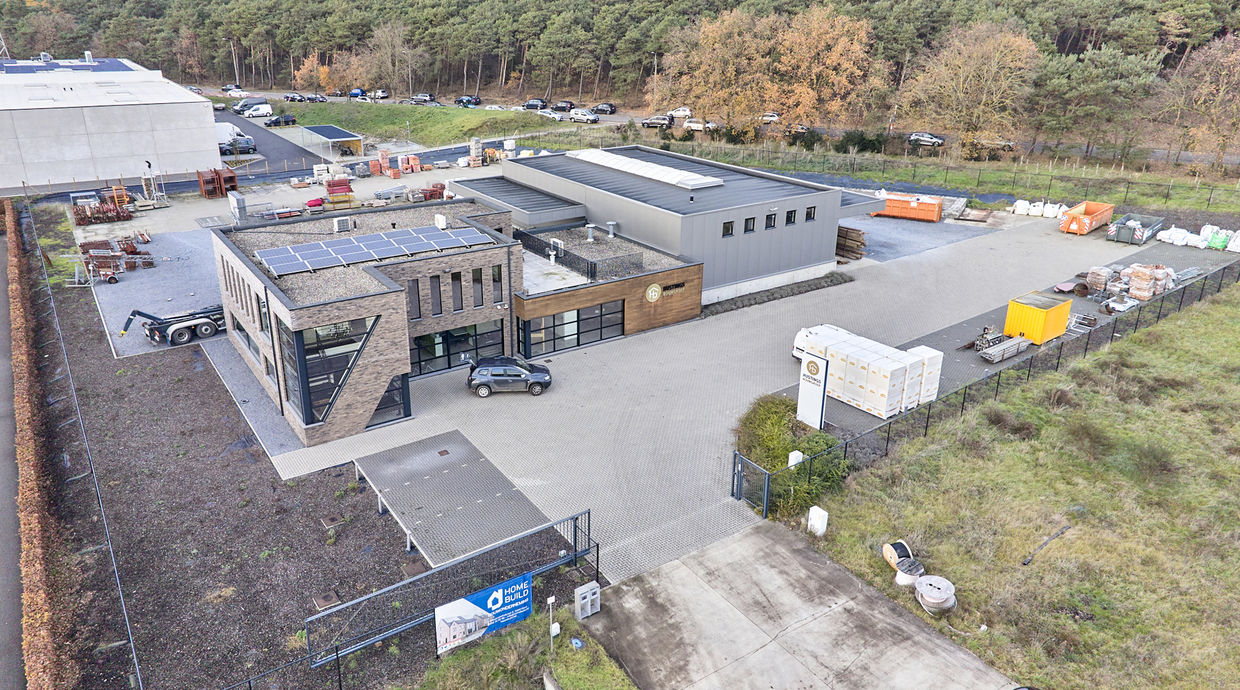 Industrieel gebouw te koop in Genk