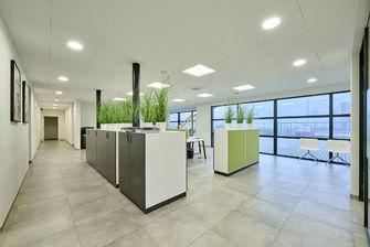 Industrieel gebouw te koop in Genk