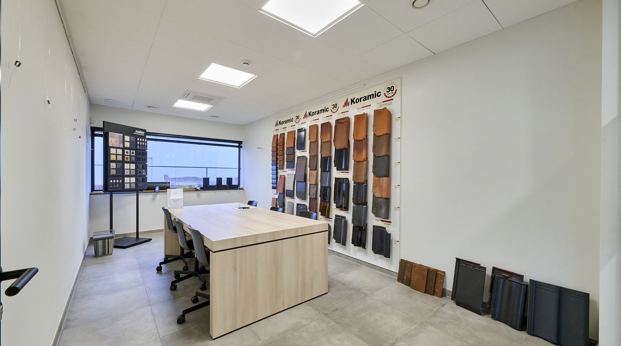 Industrieel gebouw te koop in Genk