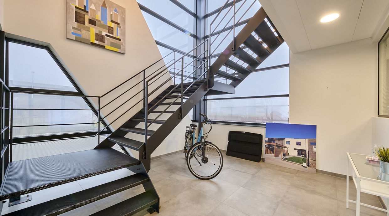 Industrieel gebouw te koop in Genk