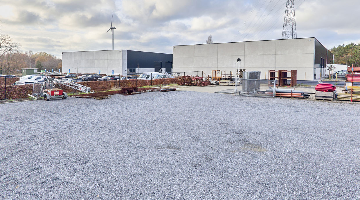 Industrieel gebouw te koop in Genk
