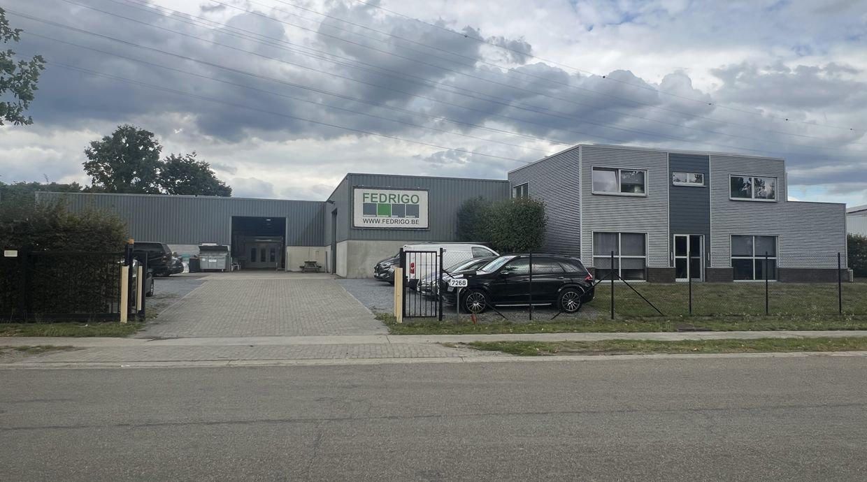 Industrieel gebouw te koop in Genk