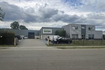 Industrieel gebouw te koop in Genk