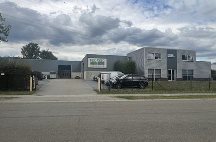 Industrieel gebouw te koop in Genk