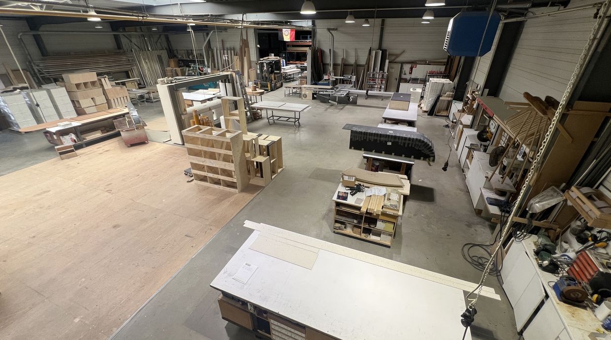 Industrieel gebouw te koop in Genk