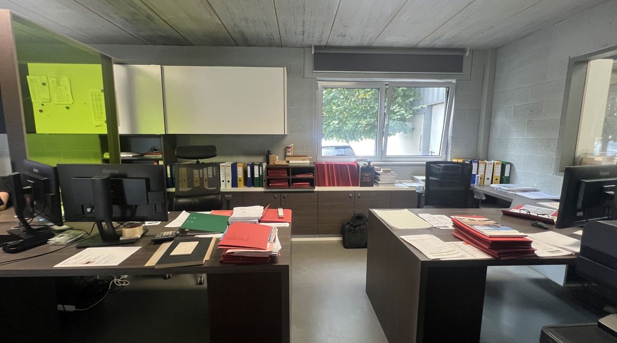 Industrieel gebouw te koop in Genk