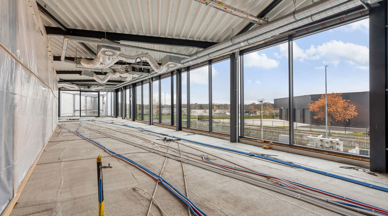 Industrieel gebouw te koop in Genk