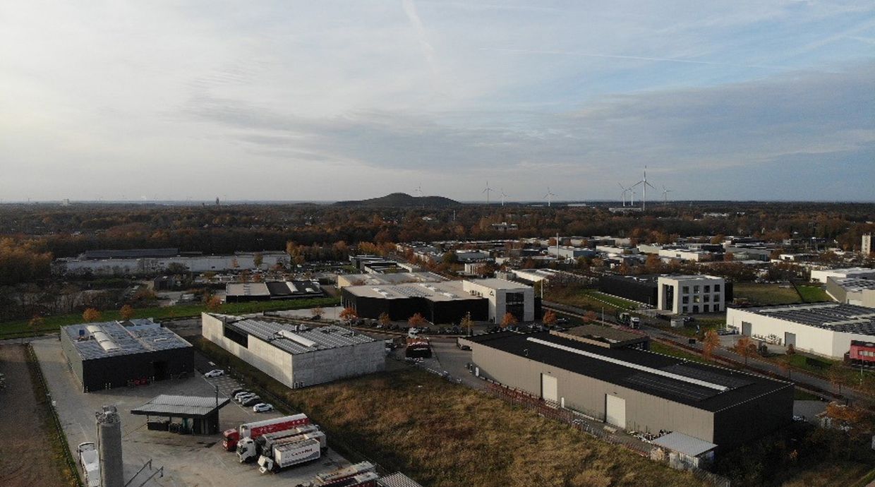 Industrieel gebouw te koop in Genk