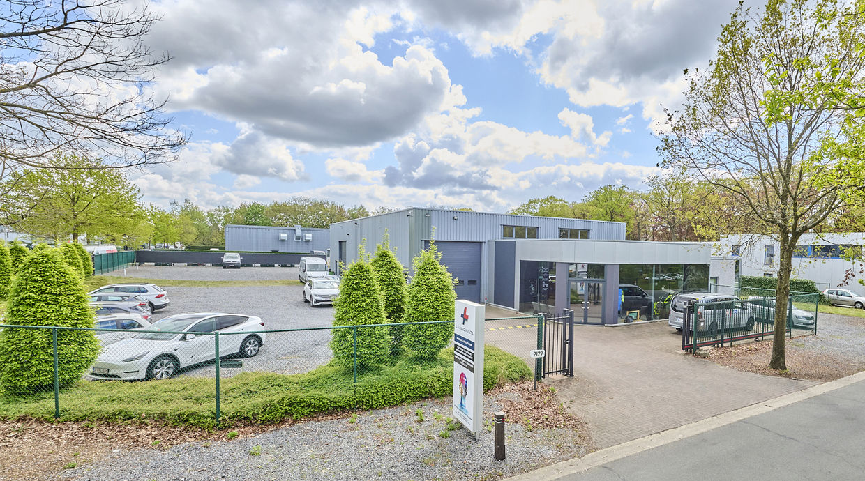 Industrieel gebouw te koop in Genk