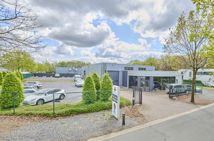 Industrieel gebouw te koop in Genk