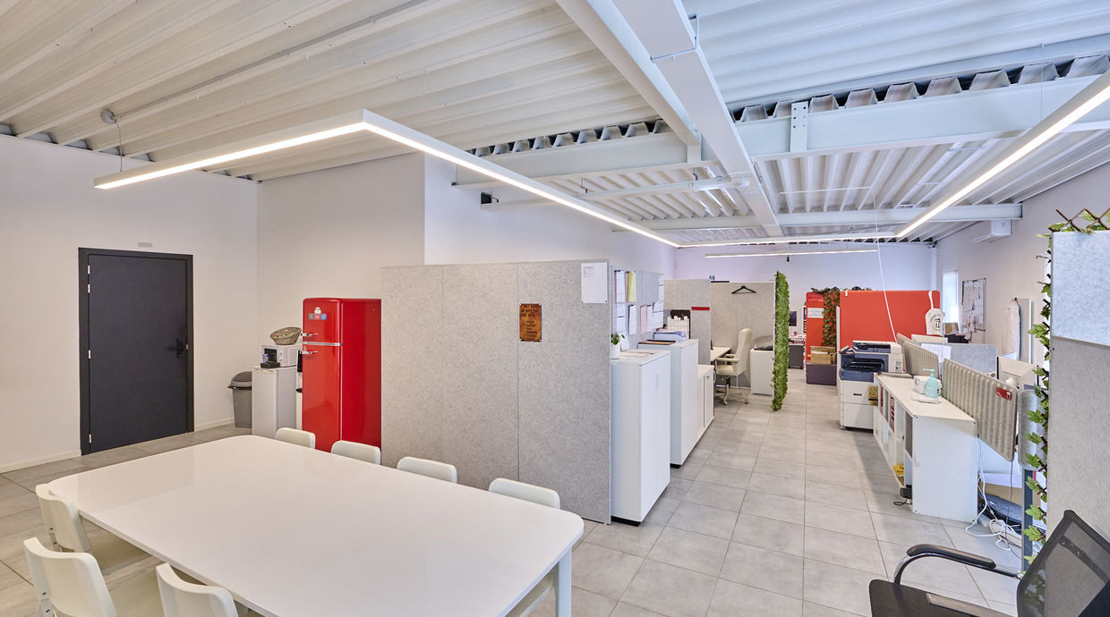 Industrieel gebouw te koop in Genk