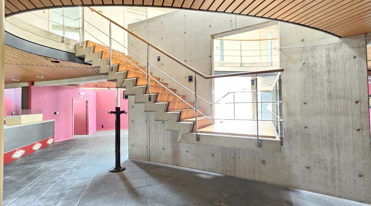 Industrieel gebouw te koop in Genk