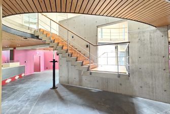 Industrieel gebouw te koop in Genk