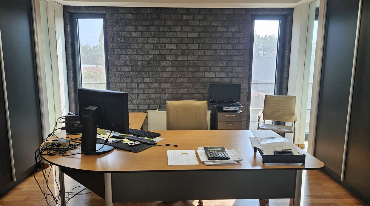 Industrieel gebouw te koop in Genk