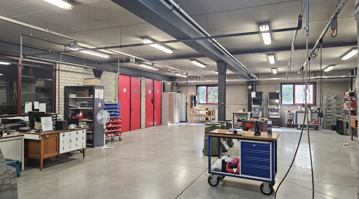 Industrieel gebouw te koop in Genk