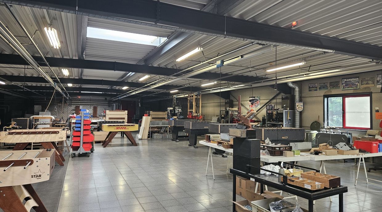 Industrieel gebouw te koop in Genk