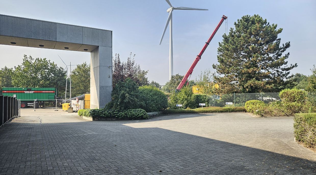Industrieel gebouw te koop in Genk