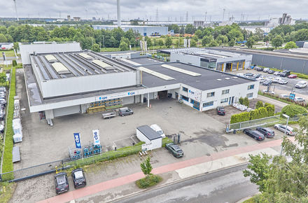 Industrieel gebouw te koop in Genk