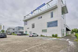 Industrieel gebouw te koop in Genk