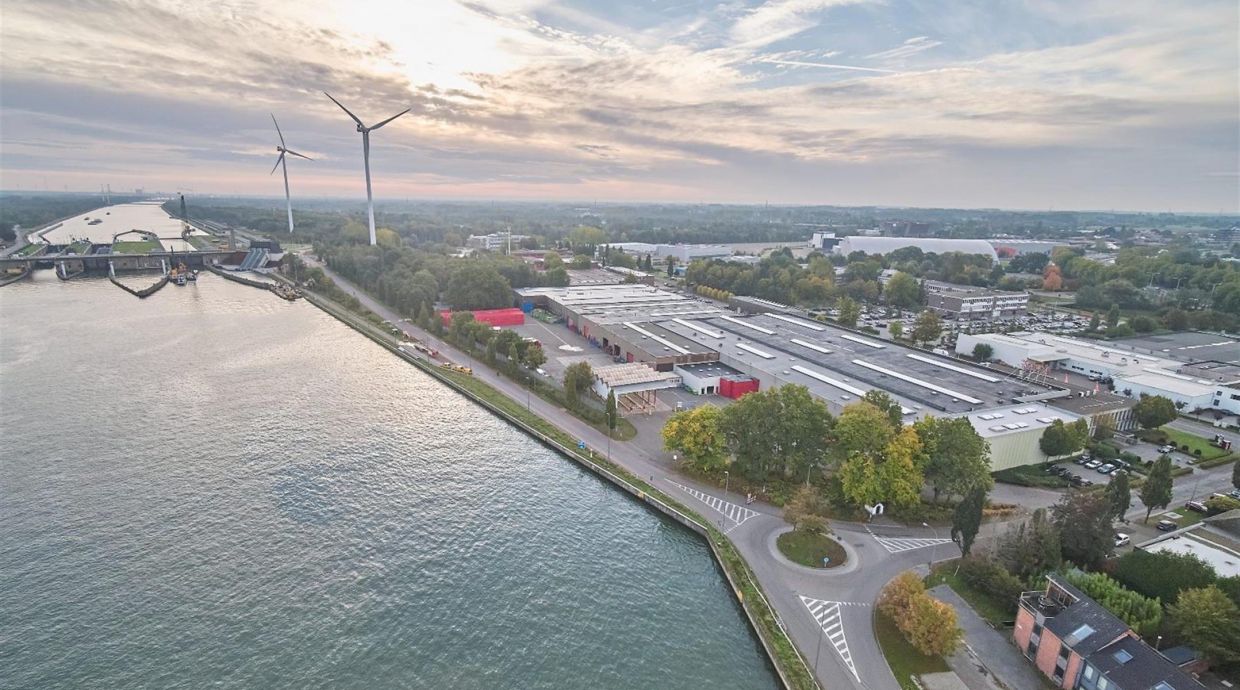 Industrieel gebouw te koop in Hasselt