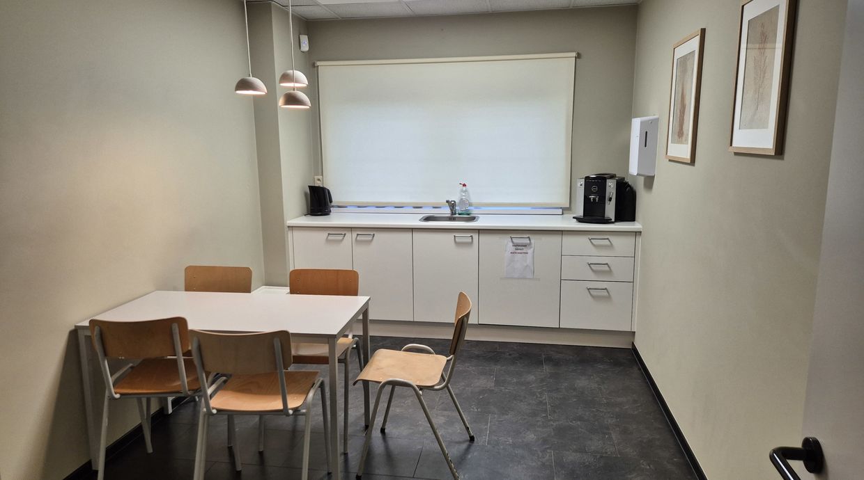 Industrieel gebouw te koop in Meeuwen-Gruitrode