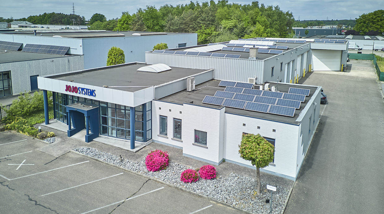 Industrieel gebouw te koop in Opglabbeek