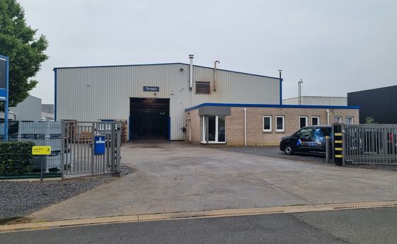 Industrieel gebouw te koop in Oudsbergen